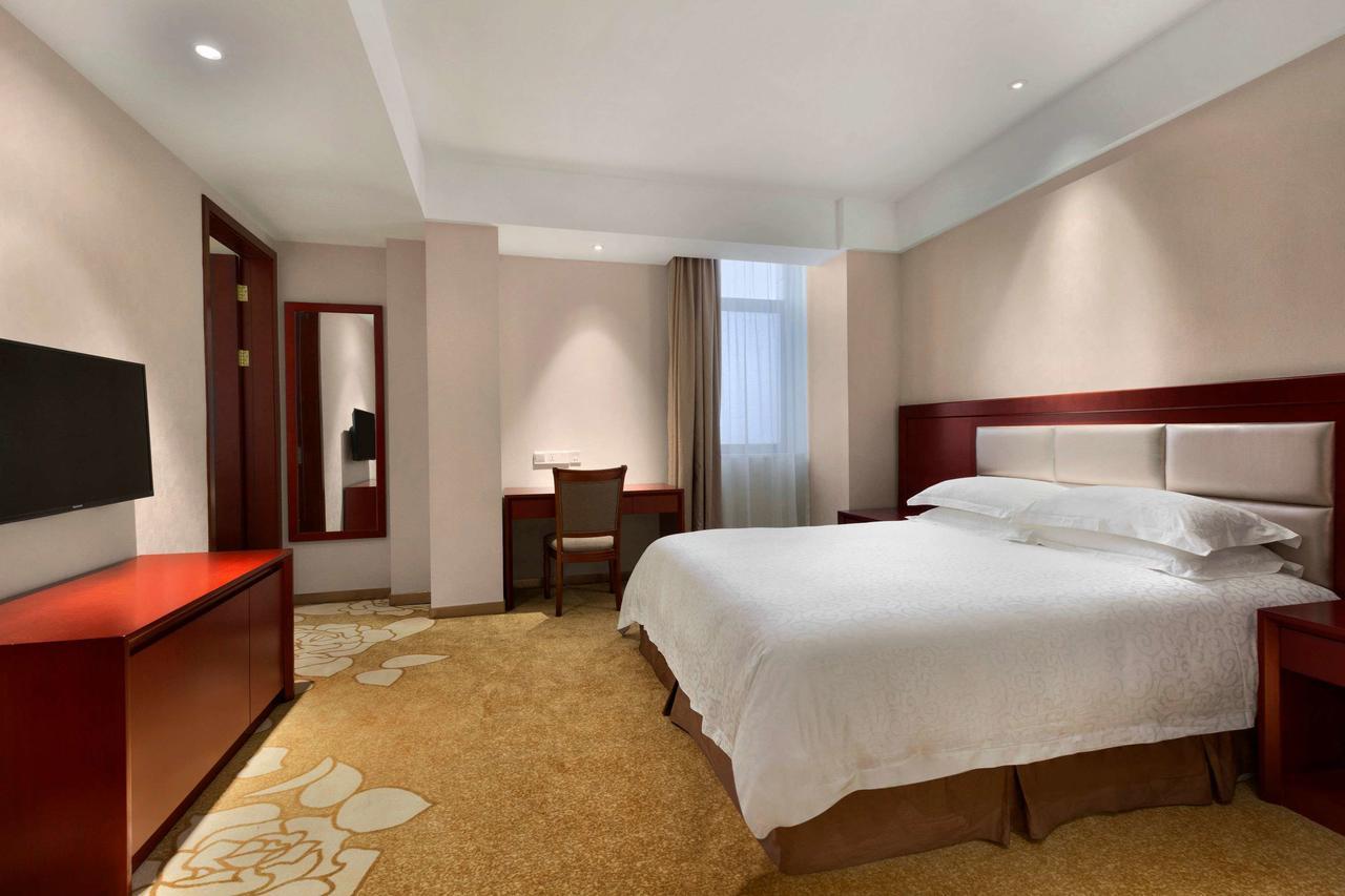 Ramada Shanghai Minhang Xangai Exterior foto